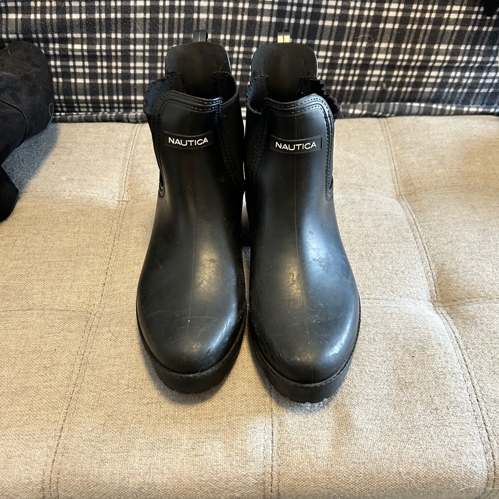Size 7 Nautical Black Boots